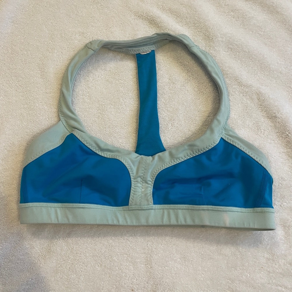 Lululemon size 6 bra blue